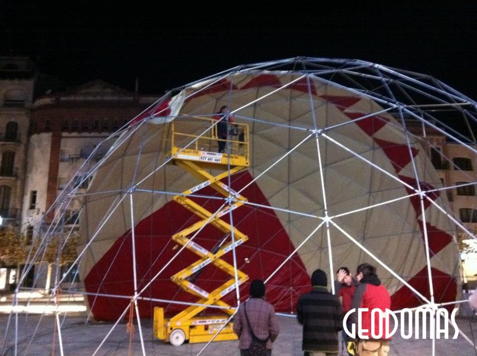 Tandarica Circus Passa Baret Cia Ø15m Geodesic Dome, Spain