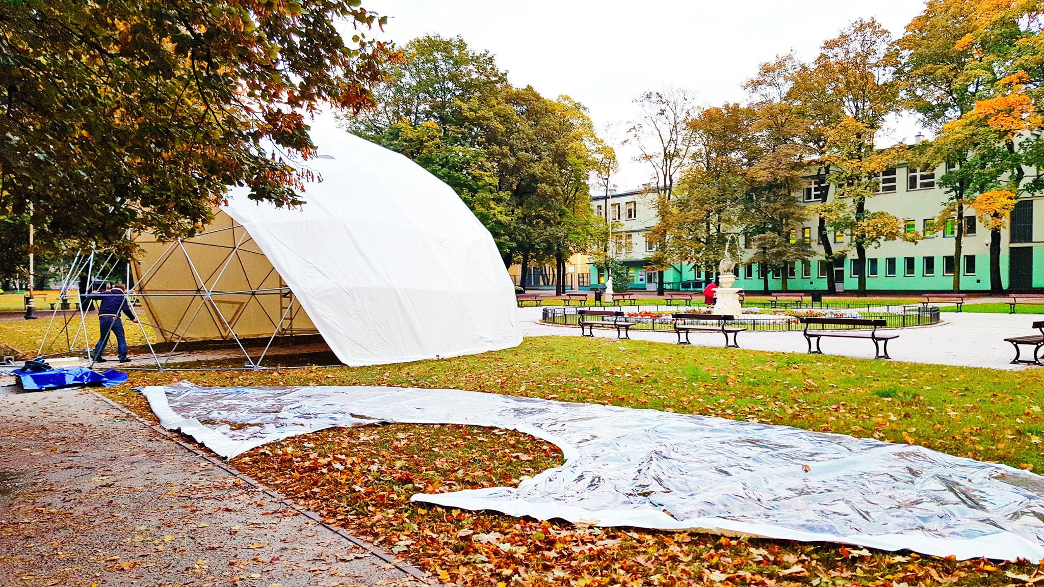 Namiot Sferyczny Ø11m dla „Festiwalu Kinetycznej Sztuki Światła” 2016, Łódź, Polska